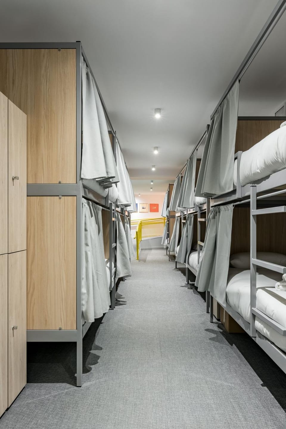 Property building, Bed, Photo of the whole room, Bedroom, bunk bed