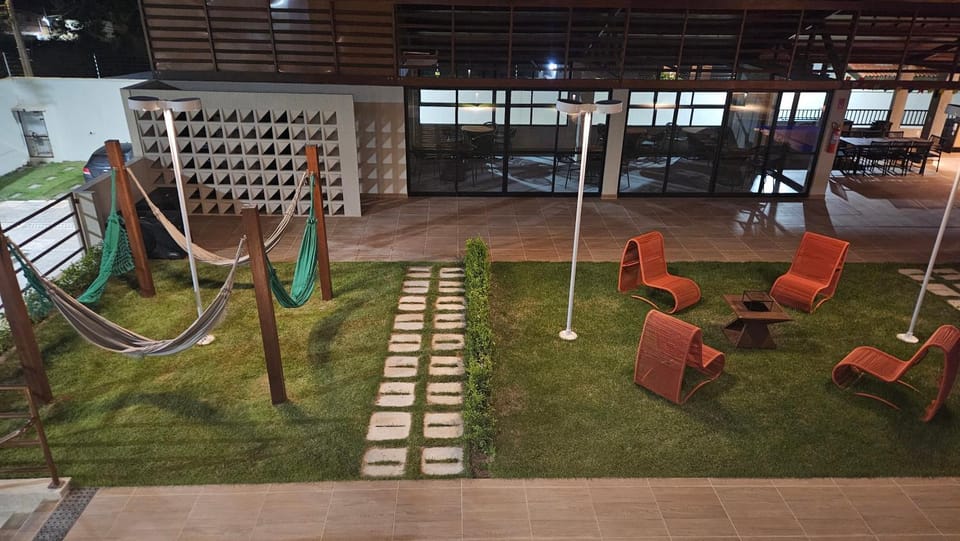 Solarium, Area and facilities