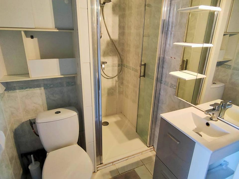 Studio vue mer, parking, clim - 4 pers. - FR-1-696-150 Apartment in Canet-en-Roussillon