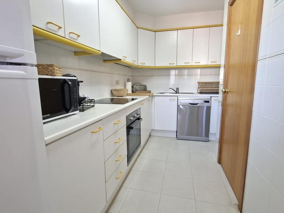 Dúplex admite mascotas - ubicación central - ES-170-98 Apartment in Alt Empordà