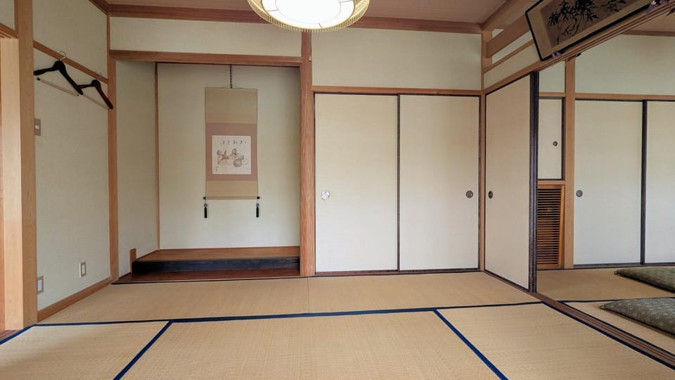 ねこと暮らす宿ヒスイ Bed and Breakfast in Japan