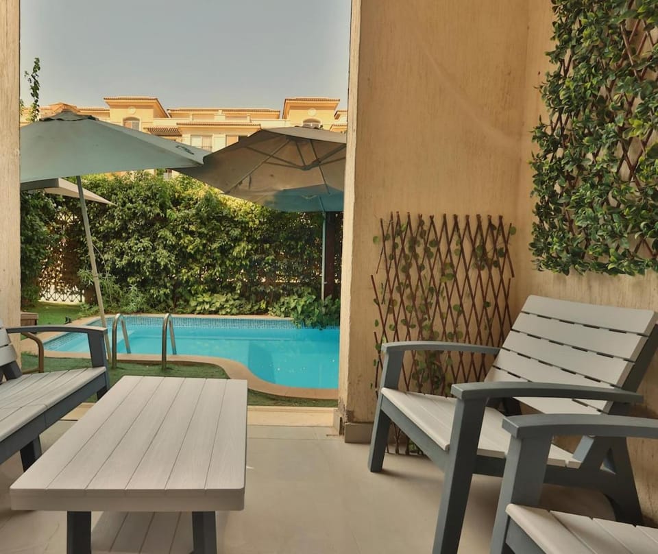 Seating area, Pool view, Swimming pool