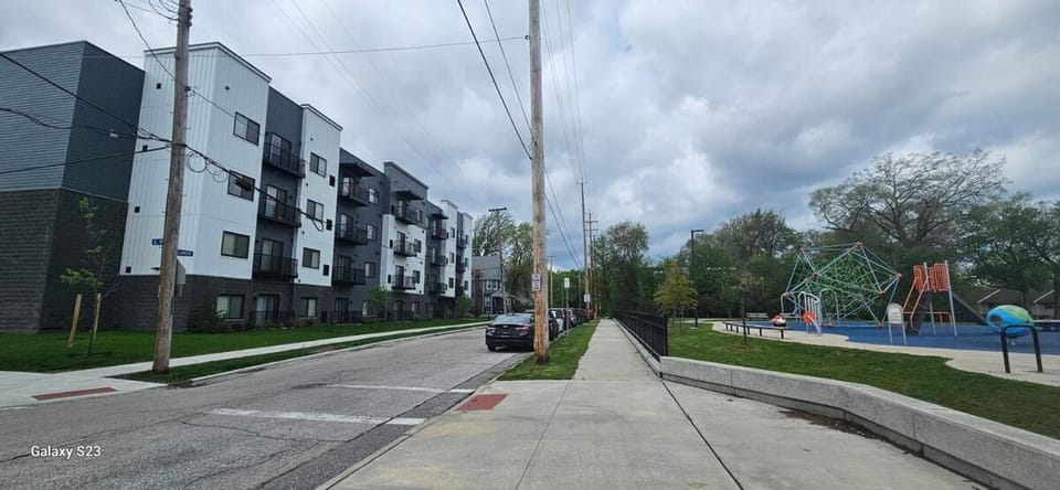 Neighbourhood, Street view, Location
