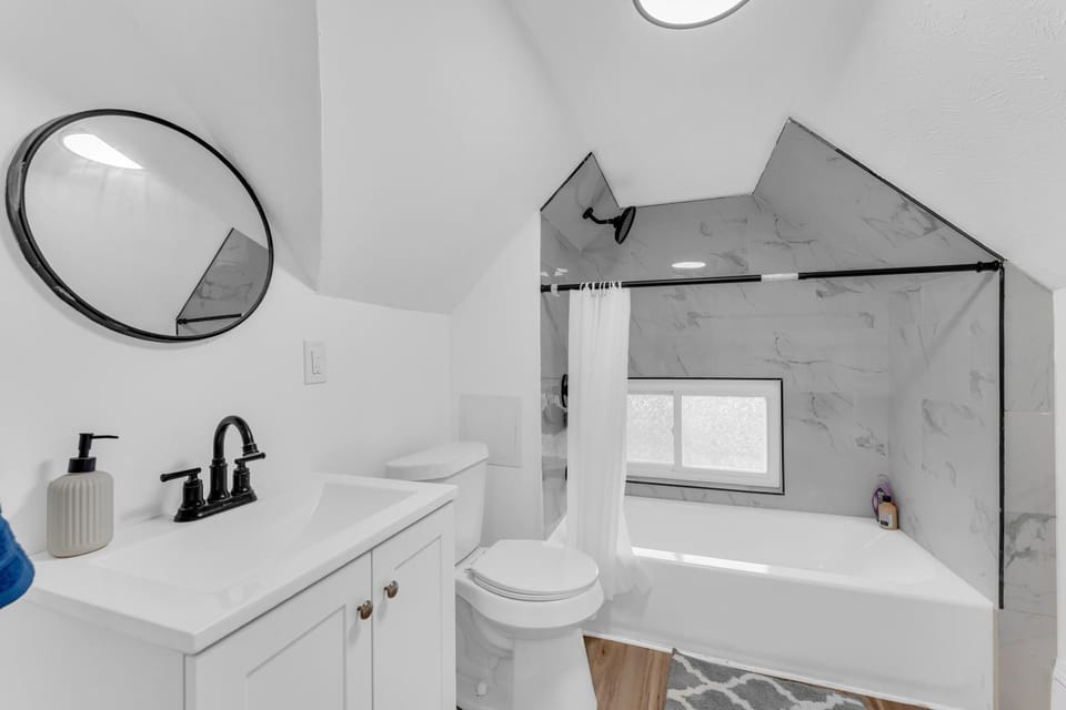 Bathroom, Bath