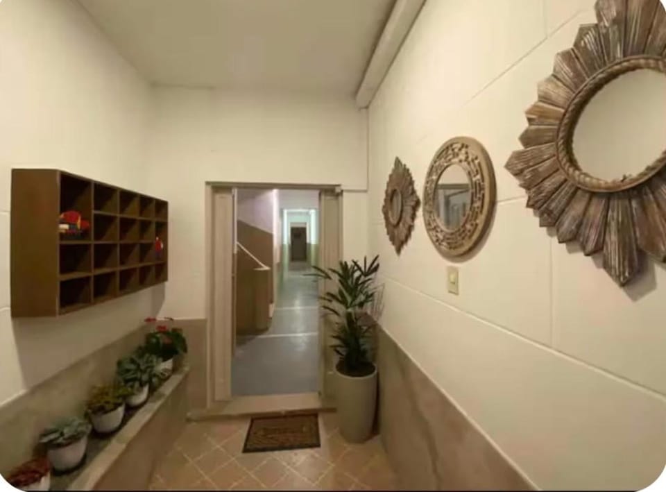 Turquoise, 2 bedroom garage, great location Apartment in Montevideo Department, Uruguay