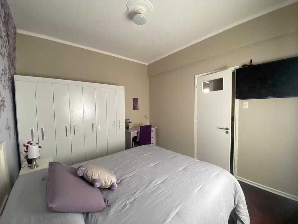 Violet Cordón, 2 bedrooms and garage Apartment in Montevideo Department, Uruguay