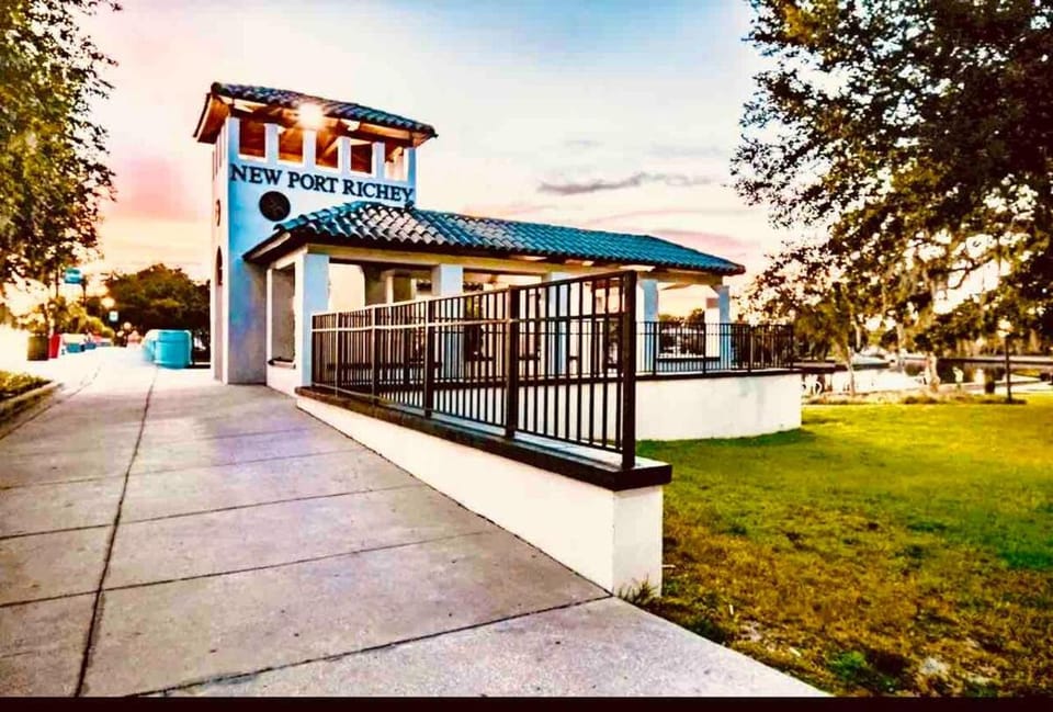 Brisa Marina Suites Apartment in New Port Richey
