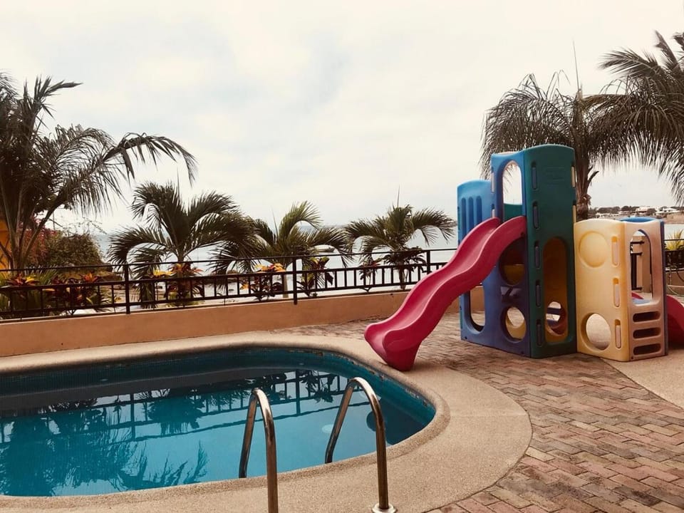 Lindo departamento de 3 dormitorios en Punta Blanca al pie del mar Apartment in Santa Elena Province