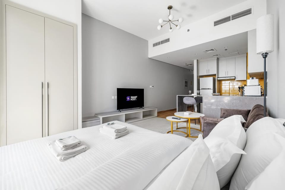 New! Chic V Tower Studio with Balcony & Pool Apartment in Dubai