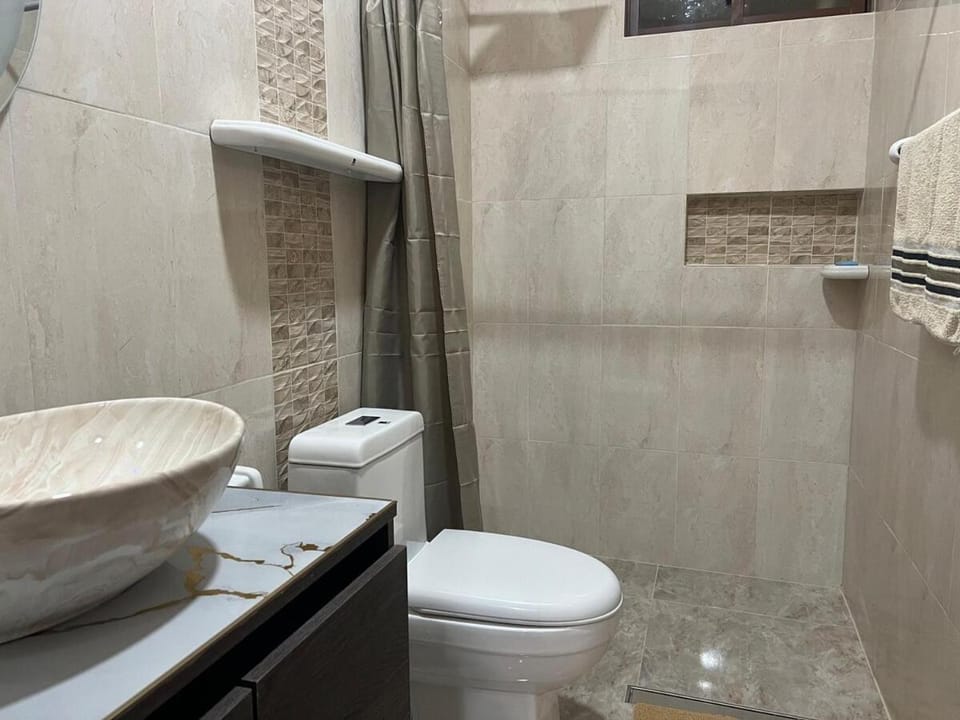 Moderno departamento en el centro con parqueadero Sn5 Apartment in Ibarra