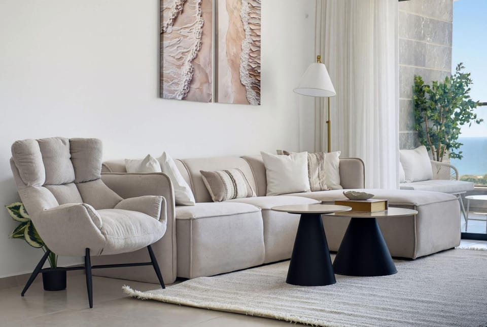 Living room, Seating area