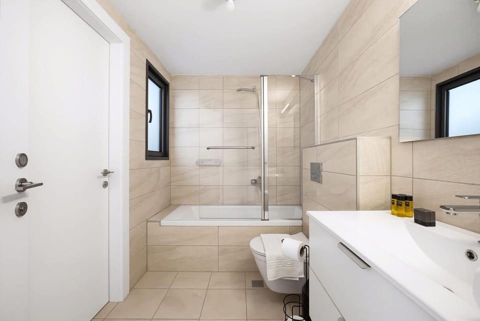 Toilet, Bathroom, Bath, towels