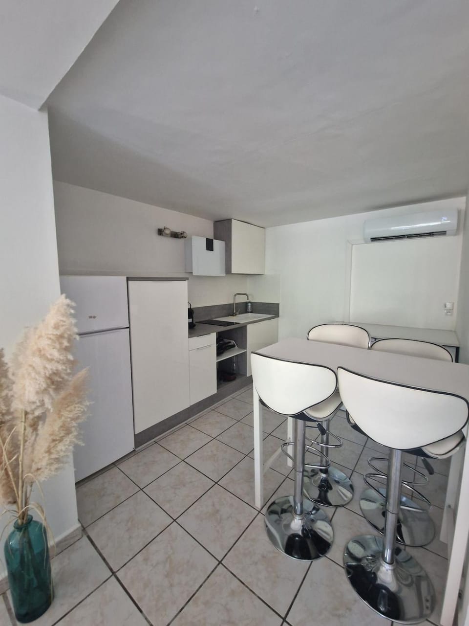 Le Cosy de l'Île 2 Apartment in Villeneuve-lès-Avignon