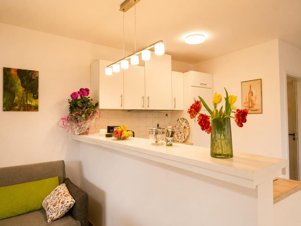 Kitchen or kitchenette, Living room, Seating area
