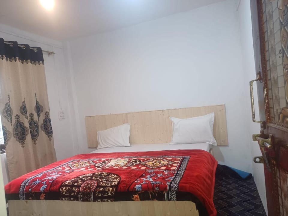 SnowCrest Cottage Bed and Breakfast in India