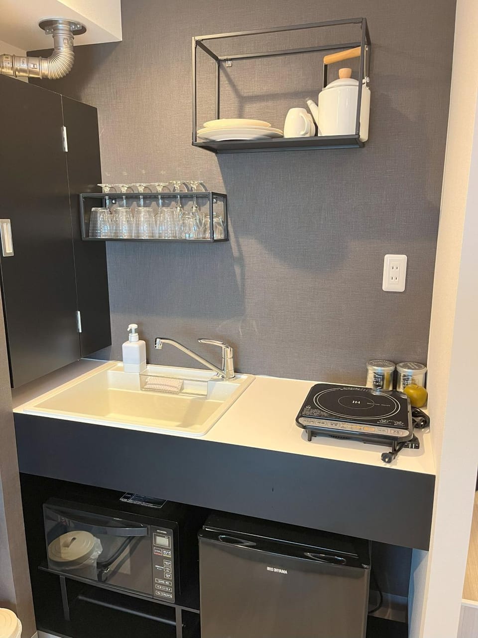 Kitchen or kitchenette, kitchen