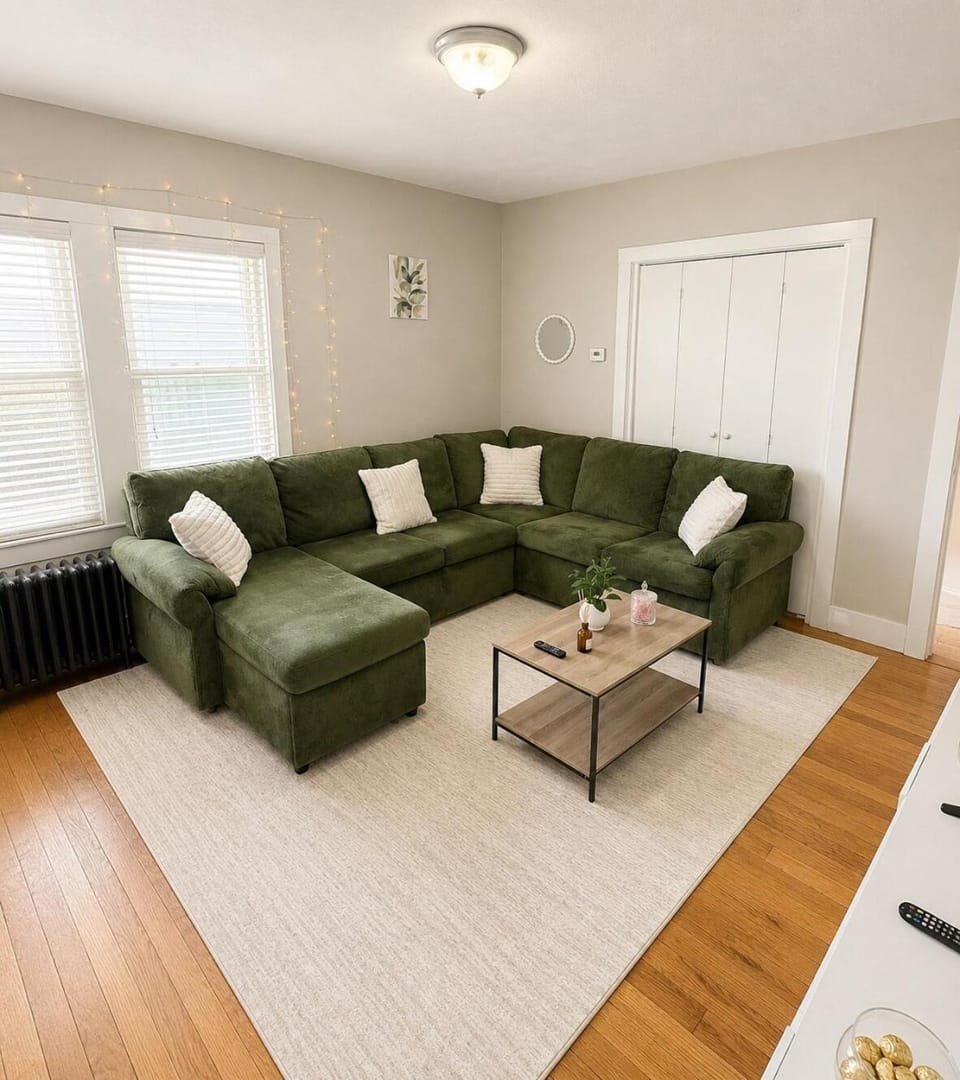 Cozy 2BR Near Tufts Sleep 5 Apartment in Somerville