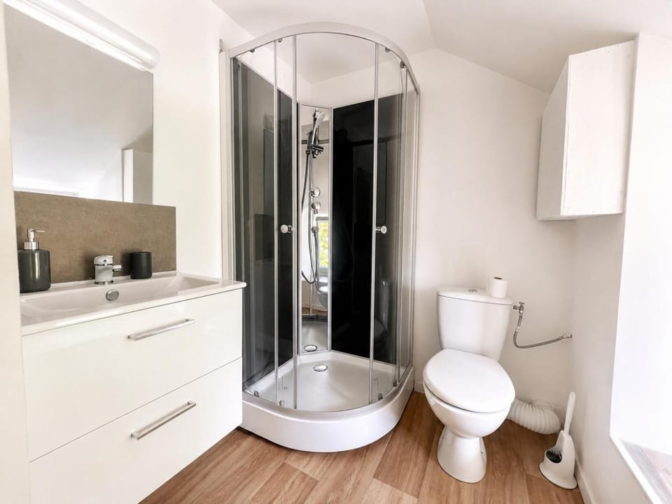 Chambre 2 salle d'eau privée Apartment in Brest