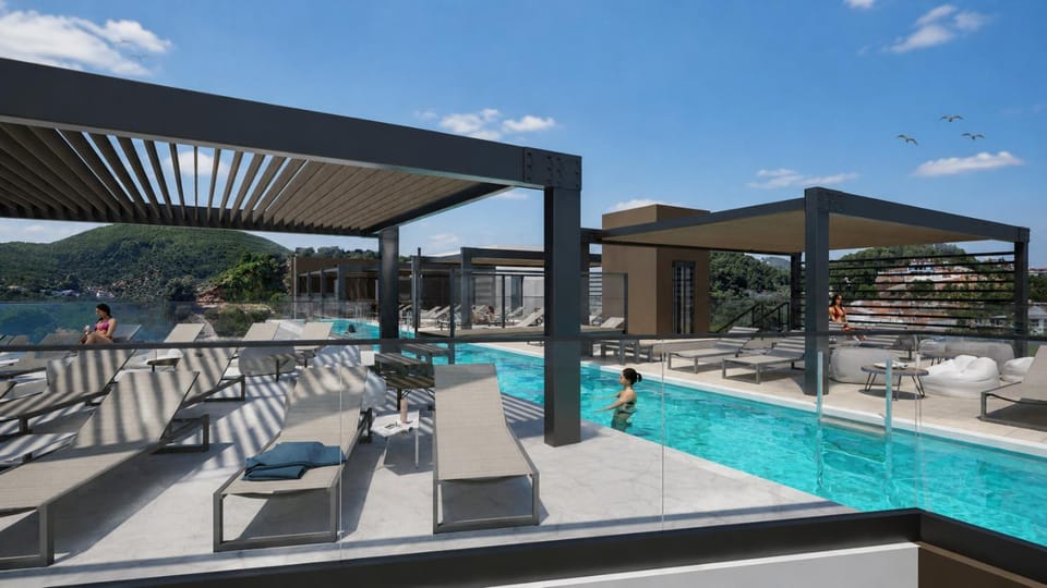 Swimming pool, Swimming pool
