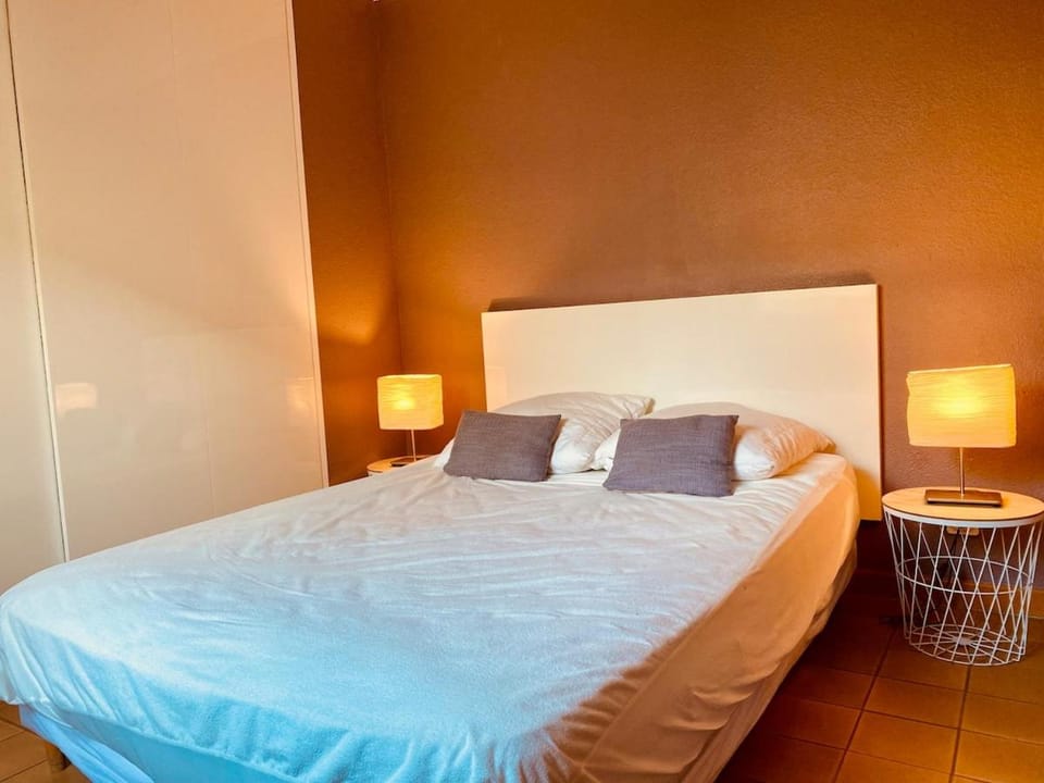 Villa & SPA privé, proche plage # DEMEURE INSOLITE FR House in Gruissan