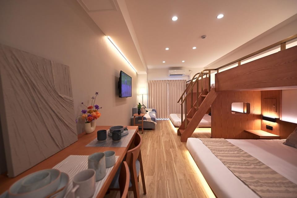 Bed, Photo of the whole room