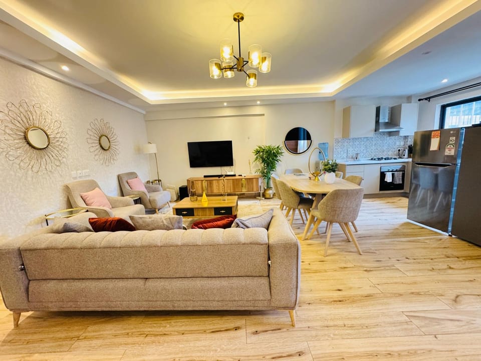 Kitchen or kitchenette, Living room, Dining area