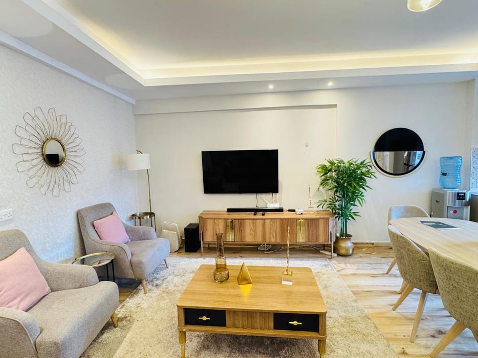 TV and multimedia, Living room, Dining area