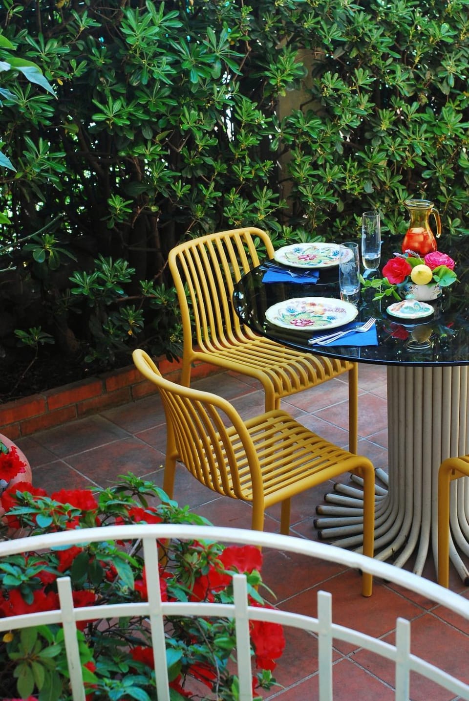 Garden, Dining area
