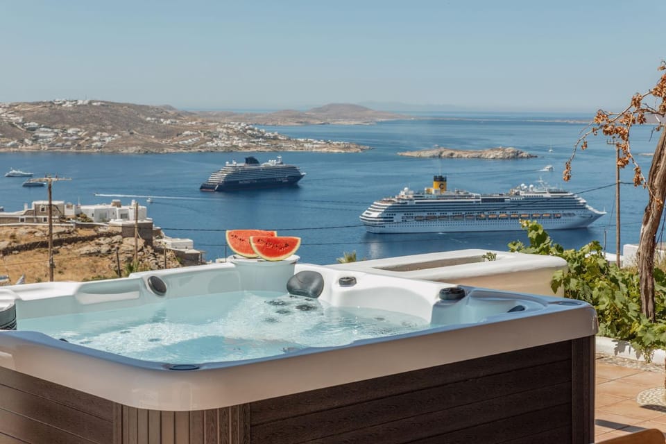 Hot Tub, Hot Tub