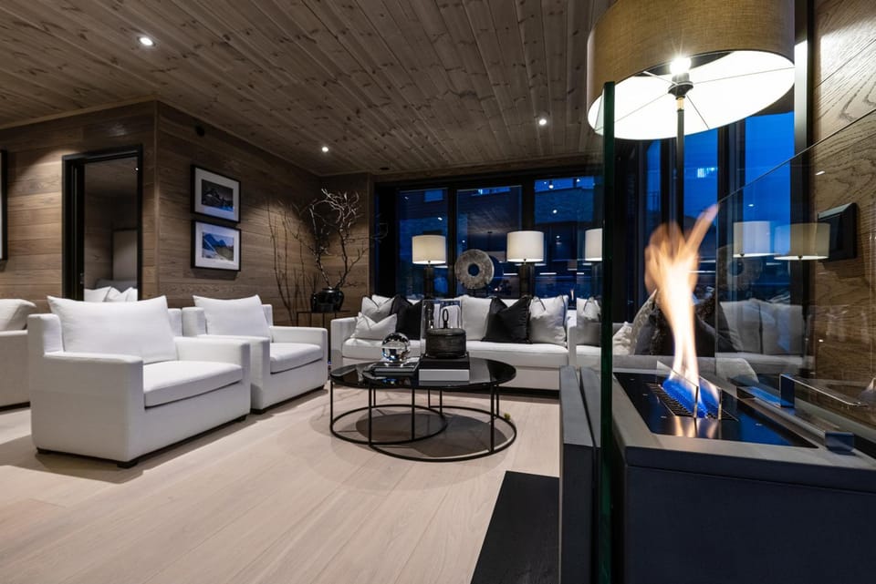 Living room, Seating area