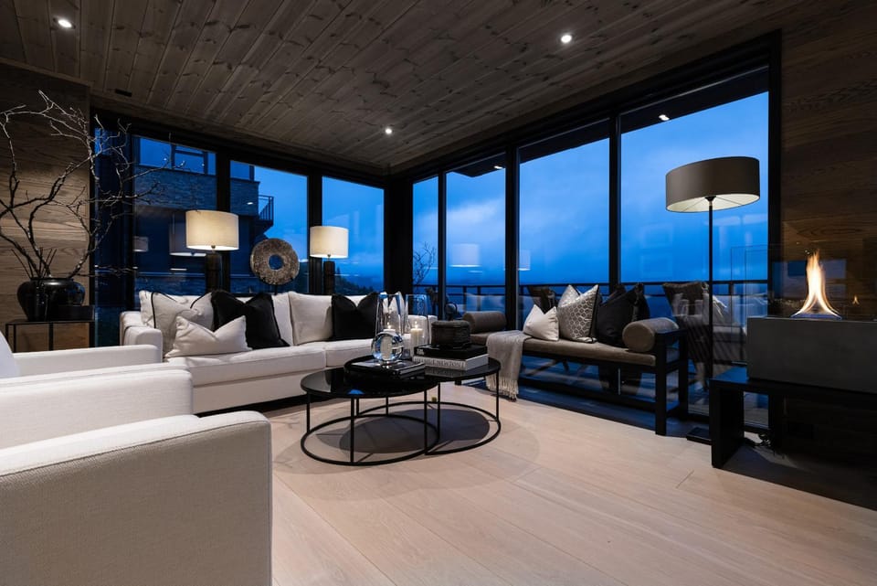 Living room, Seating area