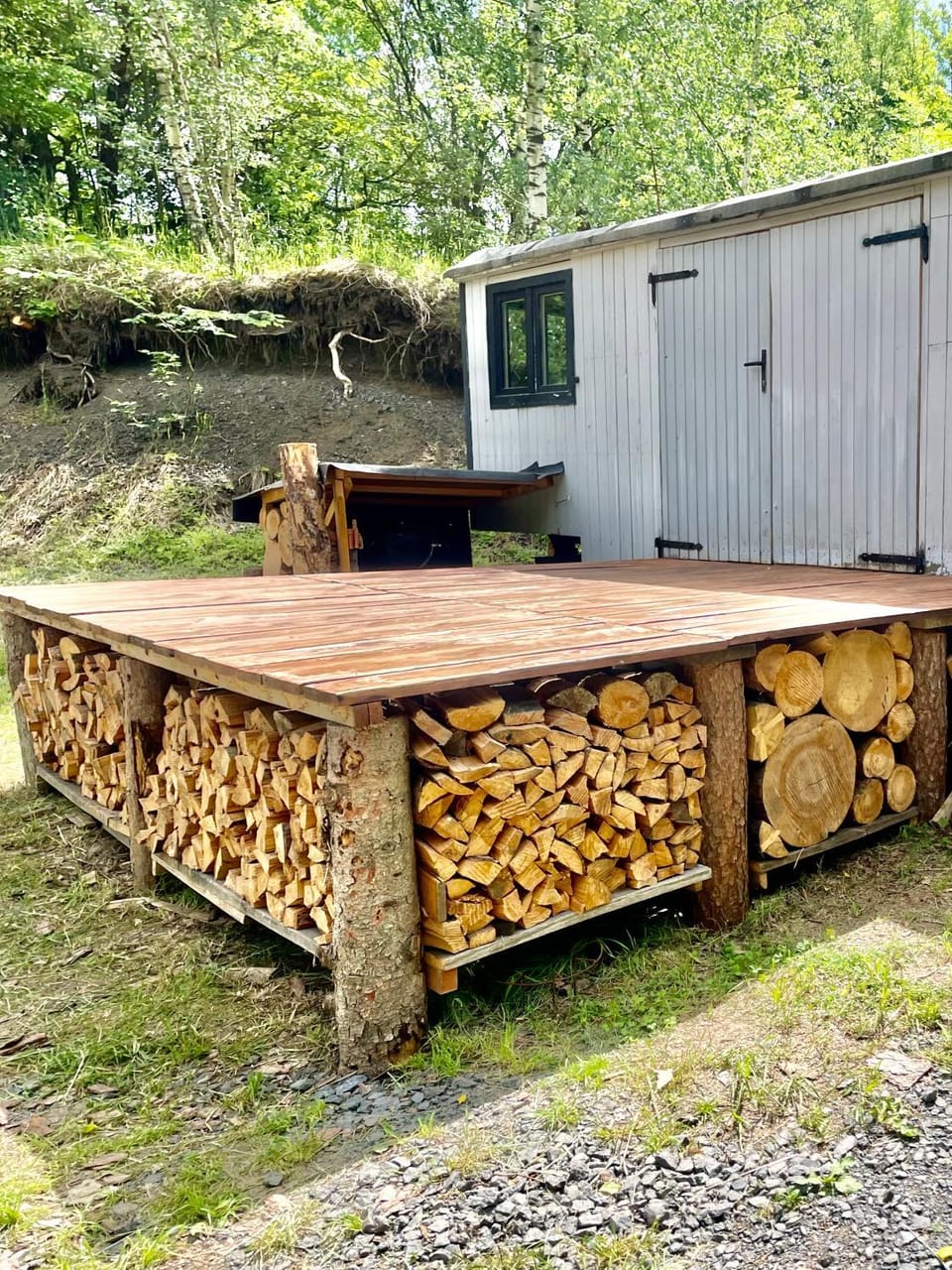 Zážitkový pobyt v soukromí bývalého lomu Luxury tent in Saxony