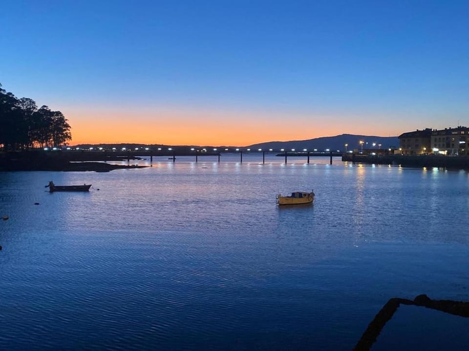 5 minutes from the island of Arous Apartment in O Salnés