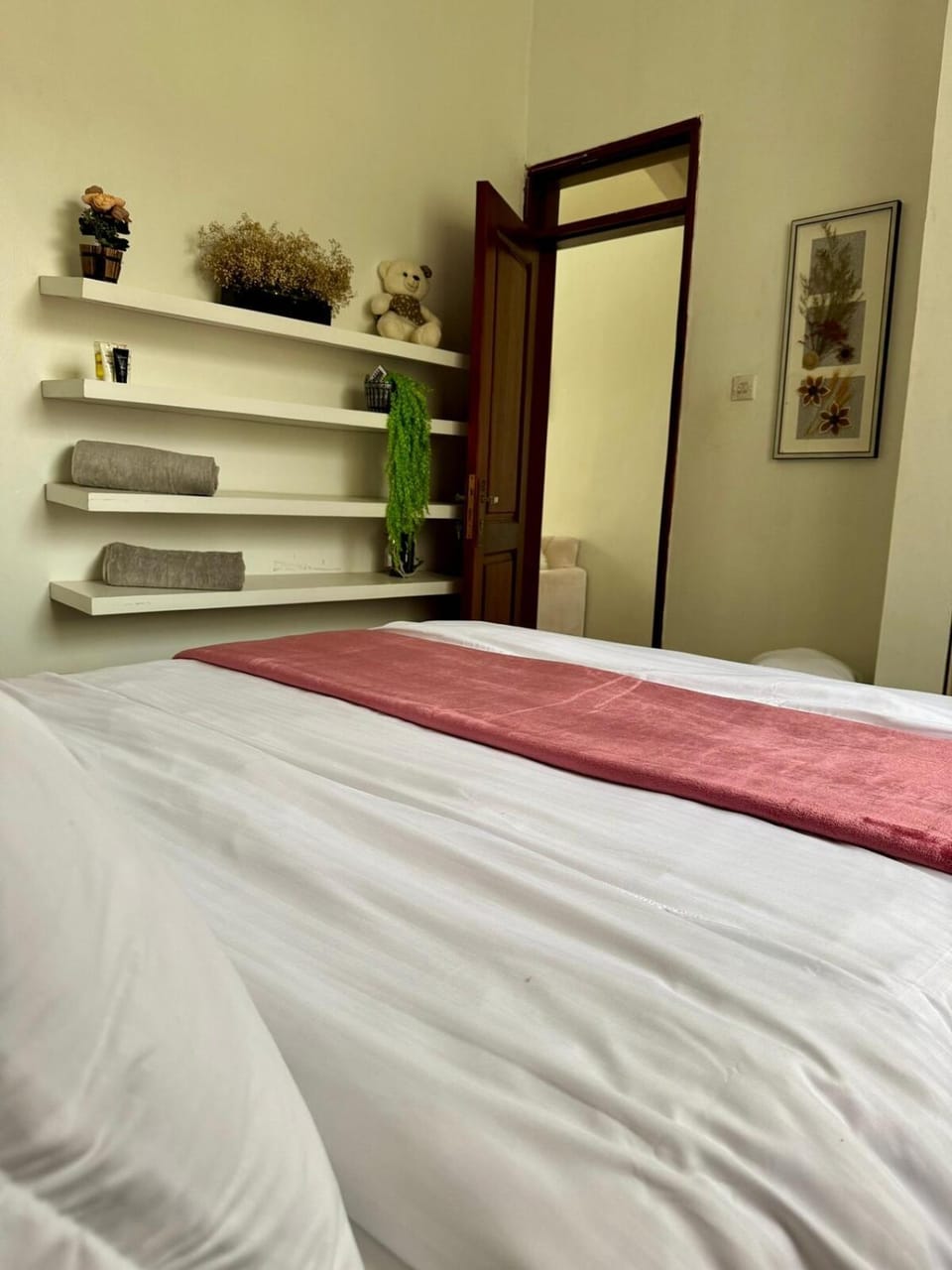 Kyanja 1 BR Luxe Apartment Apartment in Kampala