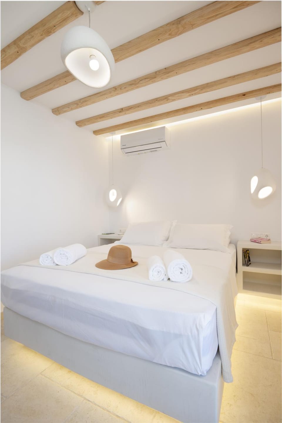 Ethereal House - Seafront by Cheronissos Beach Apartment in Milos