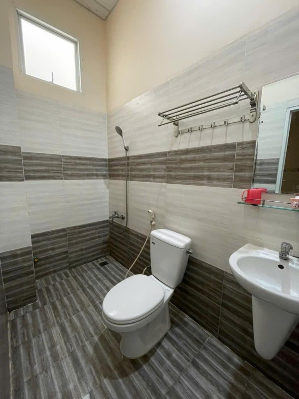 Shower, Toilet, bidet