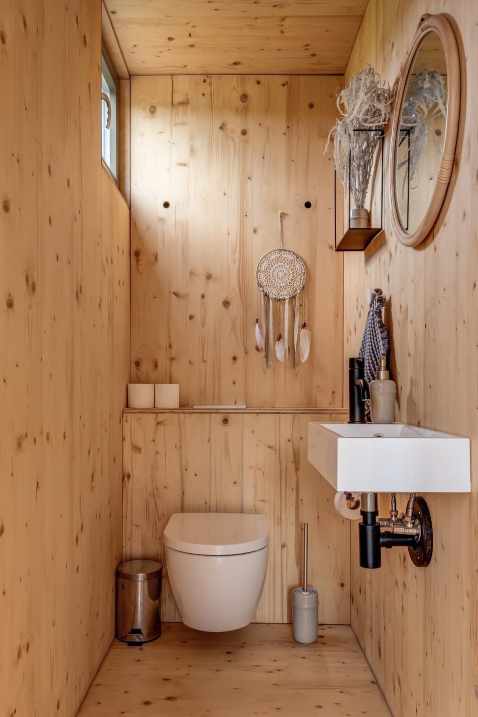 Chata Lada by TwoFingers glamping Campground/ 
RV Resort in Czechia