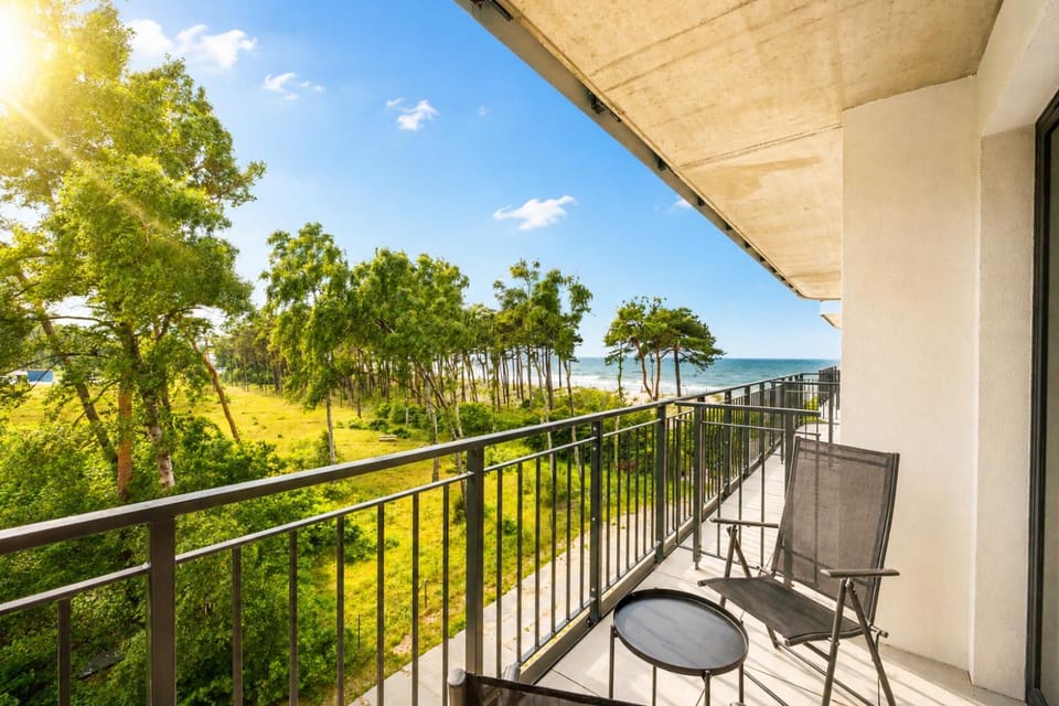 Day, View (from property/room), Garden view, Sea view