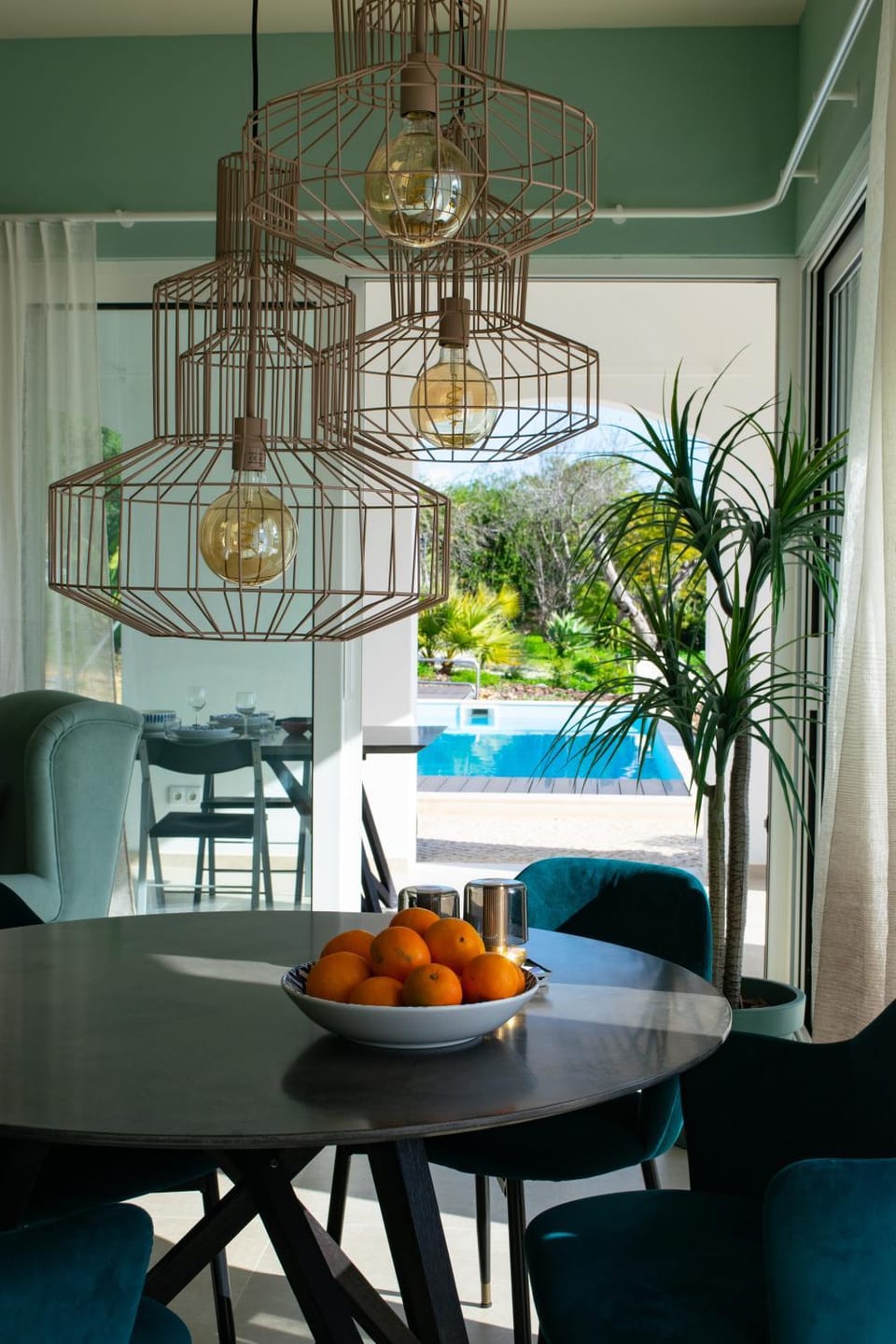 Living room, Dining area, Swimming pool