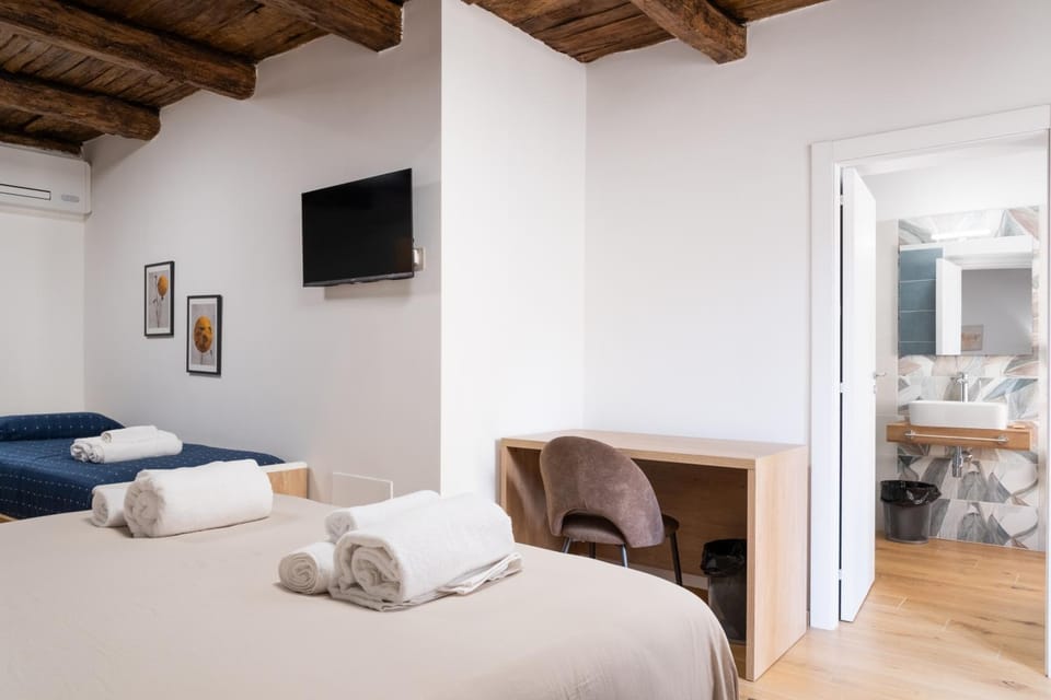 Torre 47 - 49 Rooms Bed and Breakfast in Lamezia Terme