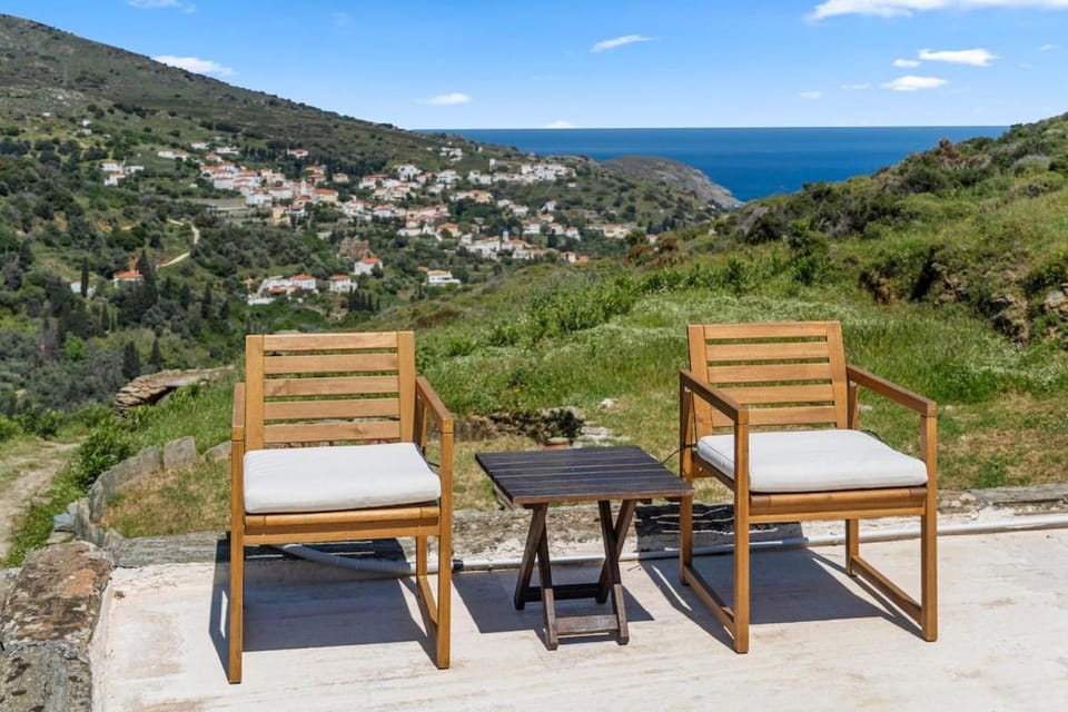 Nest Gateway - Panoramic Mountain Views House in Decentralized Administration of the Aegean