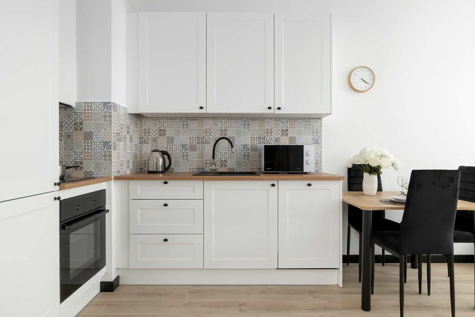 Coffee/tea facilities, Kitchen or kitchenette, pet friendly, stove