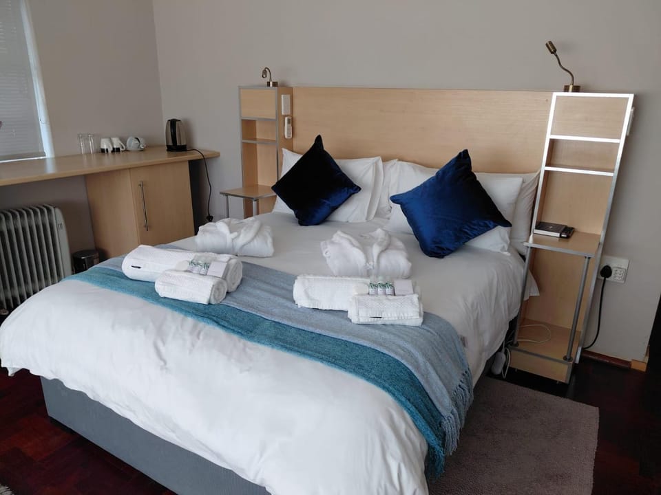 Ça Ira Wellness Retreat Guesthouse Bed and Breakfast in Pretoria