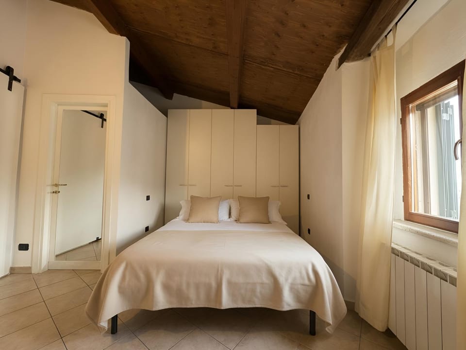 Bed, View (from property/room), Bedroom, internet, wardrobe