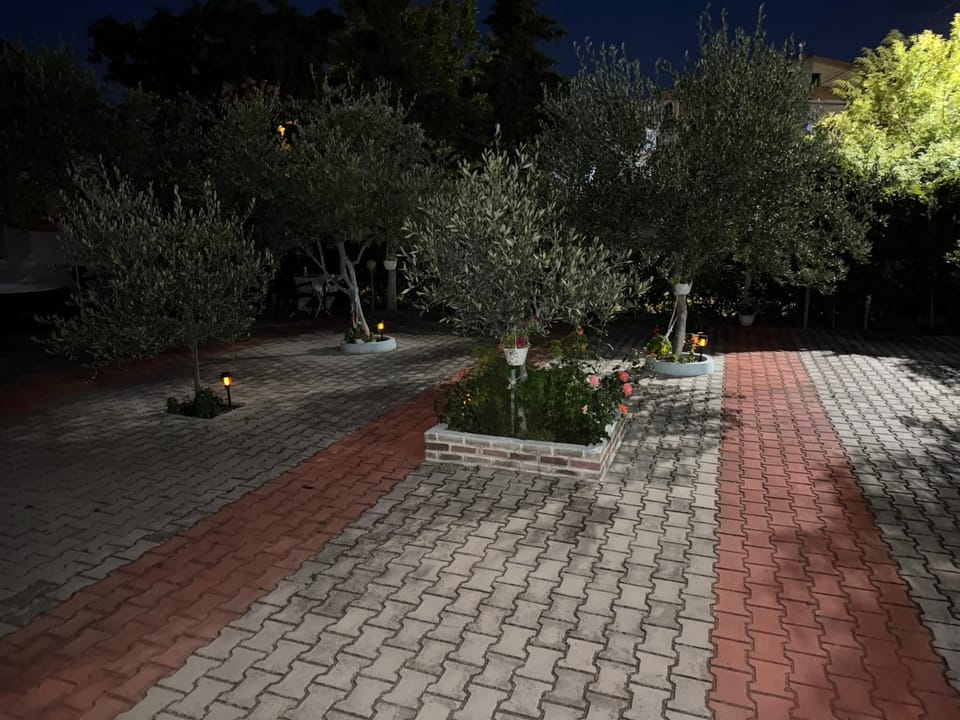 Vila Thaci Bed and Breakfast in Tirana County, Albania