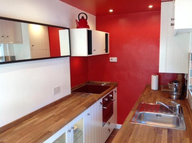 1 Church Terrace House in Wales