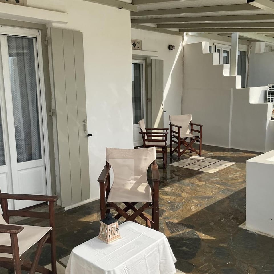 Eirinis house House in Decentralized Administration of the Aegean