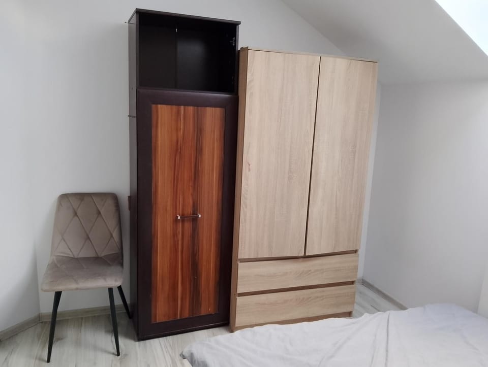 Bed, Photo of the whole room, Bedroom, wardrobe