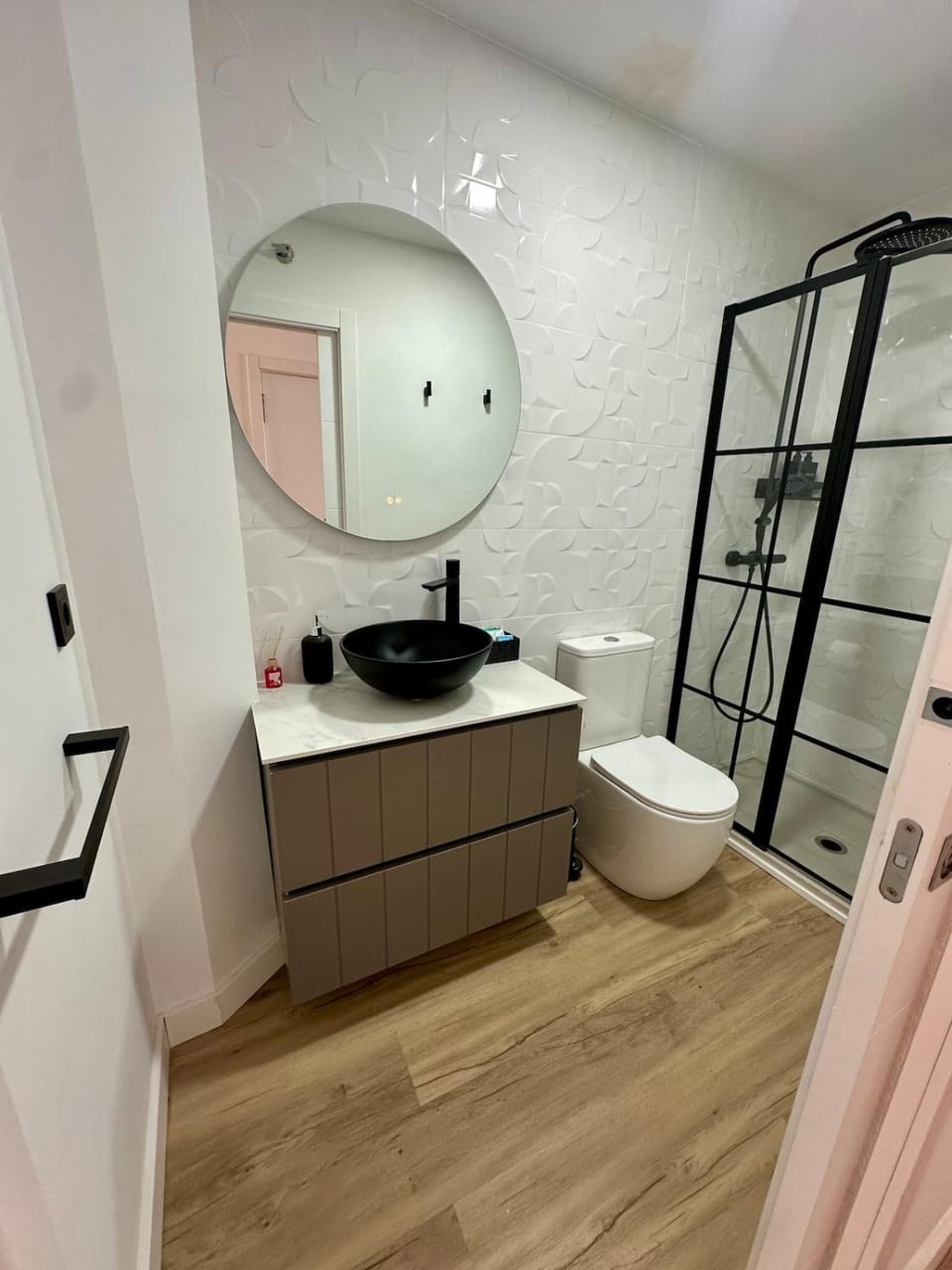Modern apartment in the heart of Ciutat Vella Apartment in Valencia