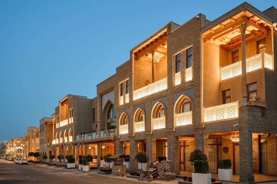 Facade/entrance